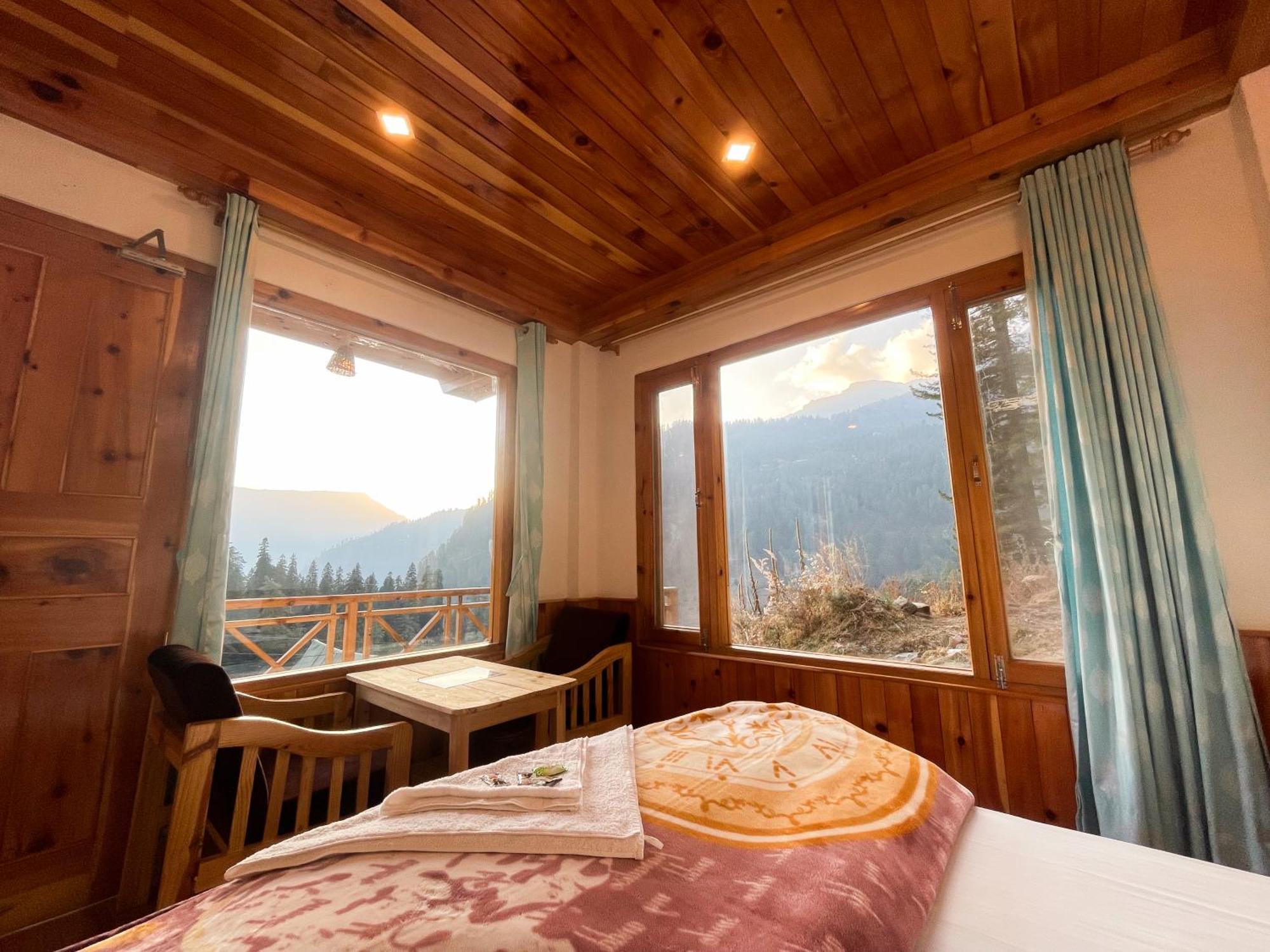 Singing Woods Kutla Hotel Kulu Exterior foto